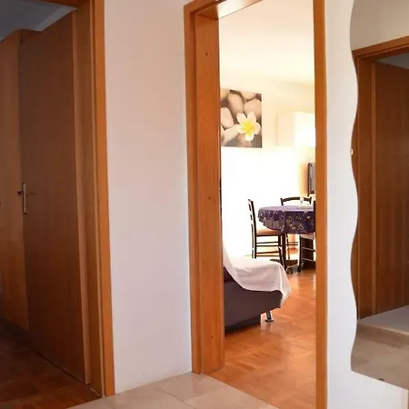 Ivano Apartment Icici