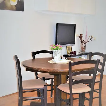 Ivano Apartment